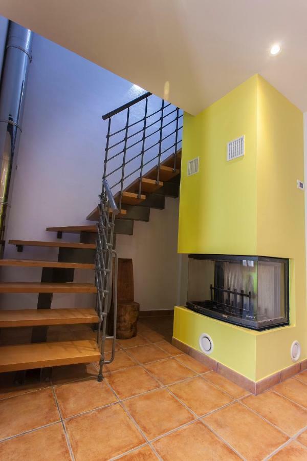 L'Esquirol De L'Esquirol Apartment L' Esquirol Exterior photo